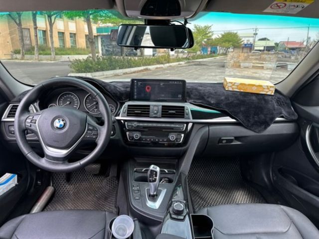 BMW寶馬 318I  第6張相片