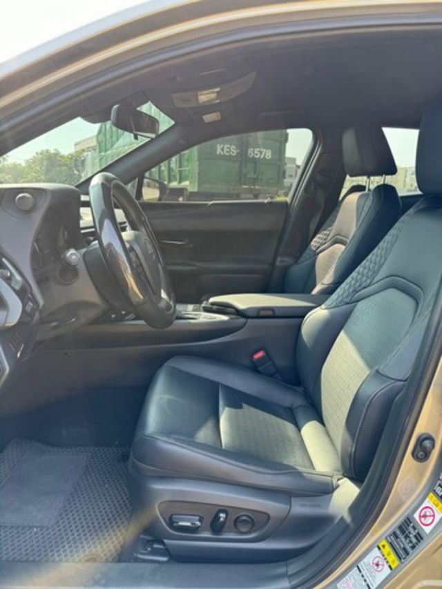 LEXUS凌志 UX250H  第7張相片