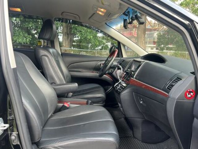 TOYOTA豐田 PREVIA  第7張相片