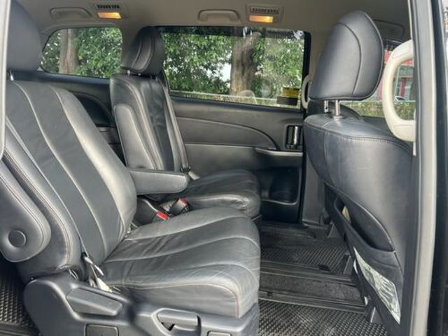 TOYOTA豐田 PREVIA  第8張相片