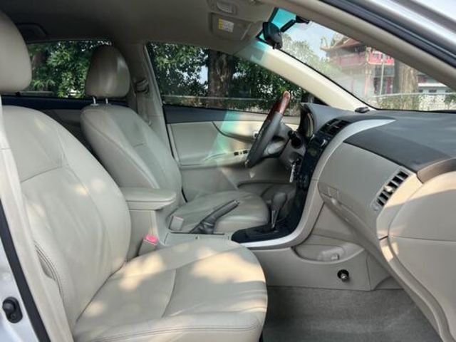 TOYOTA豐田 ALTIS  第5張相片