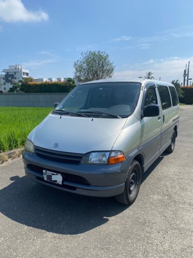TOYOTA豐田 HIACE  第1張相片