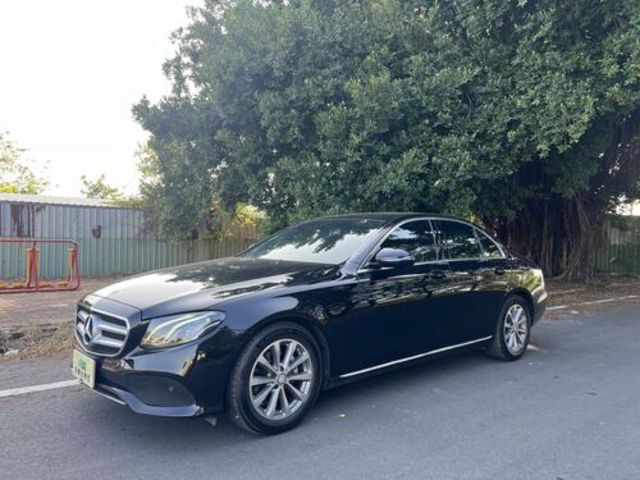 M-BENZ賓士 E200  第1張相片