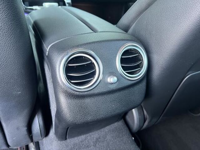 M-BENZ賓士 E200  第4張相片