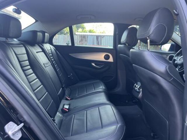 M-BENZ賓士 E200  第6張相片