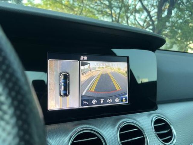M-BENZ賓士 E200  第11張相片