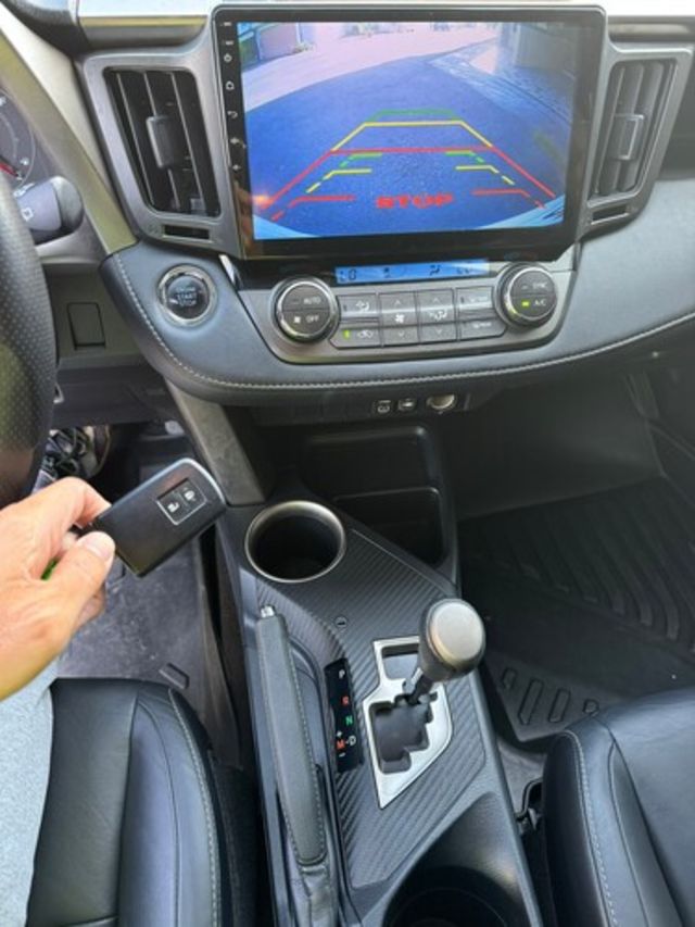 TOYOTA豐田 RAV4  第3張相片