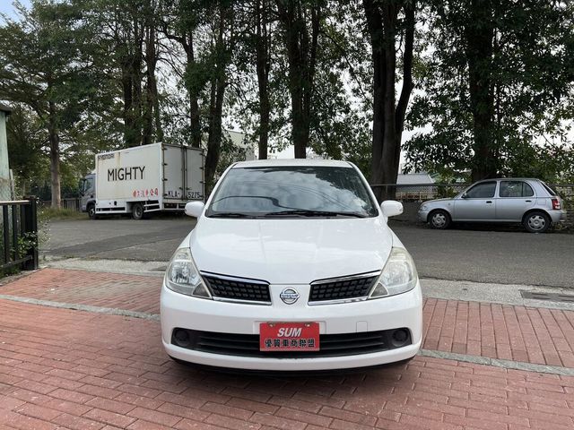 NISSAN日產 TIIDA  第3張相片