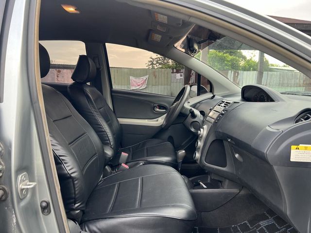 TOYOTA豐田 YARIS  第5張相片