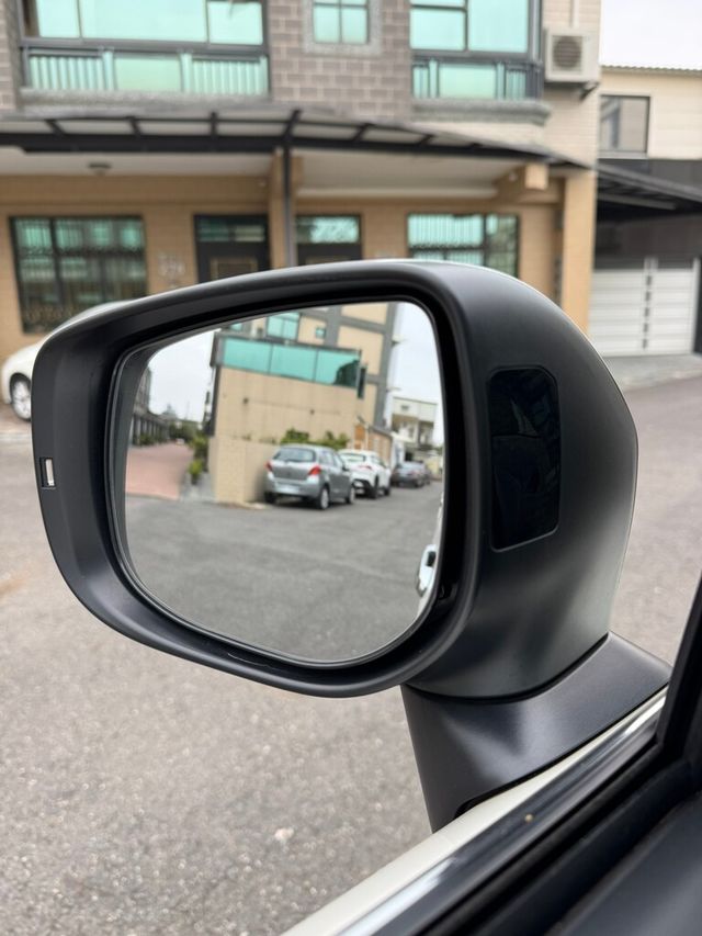 SUBARU速霸陸 FORESTER  第4張相片