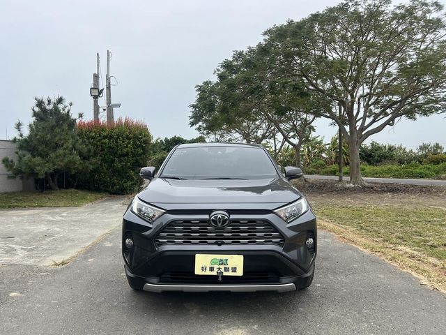 TOYOTA豐田 RAV4  第2張相片