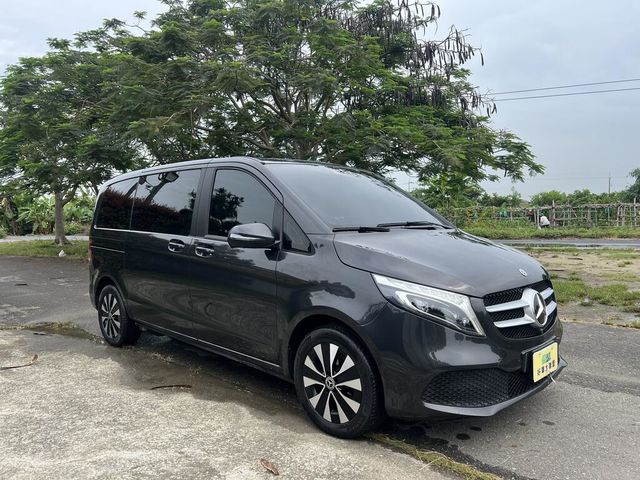 M-BENZ賓士 V220 D  第3張相片