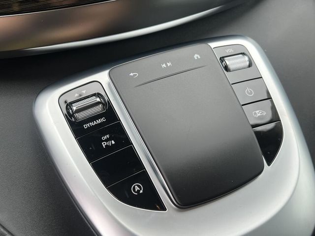 M-BENZ賓士 V220 D  第18張相片