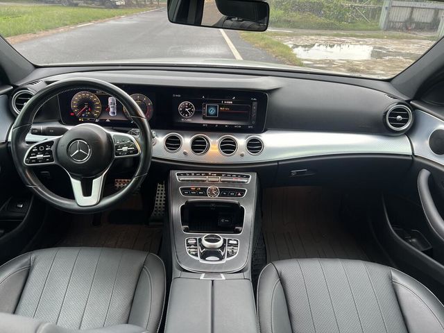 M-BENZ賓士 E200  第5張相片