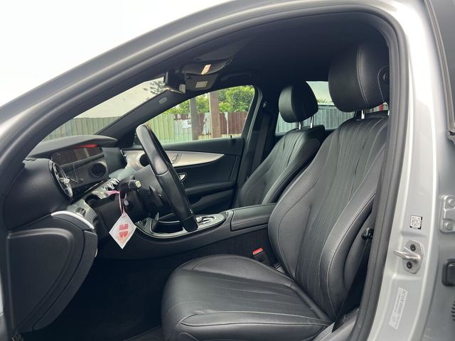 M-BENZ賓士 E200  第6張相片