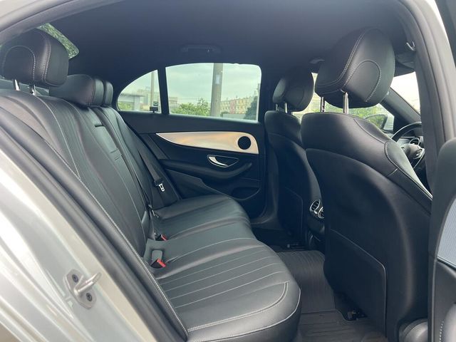 M-BENZ賓士 E200  第9張相片