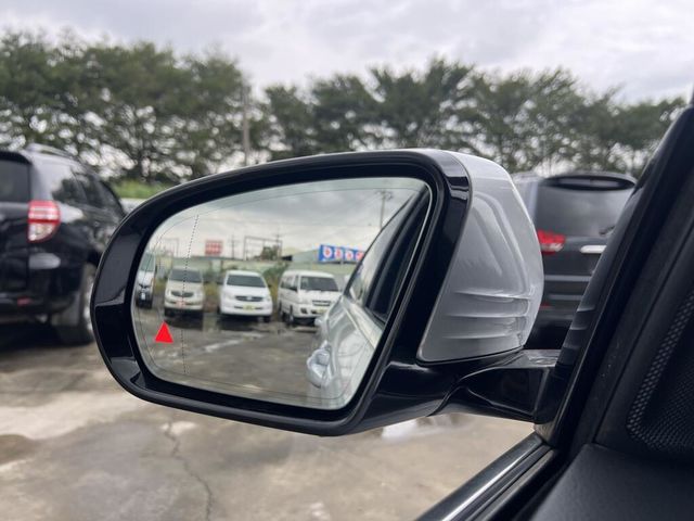 M-BENZ賓士 E200  第14張相片