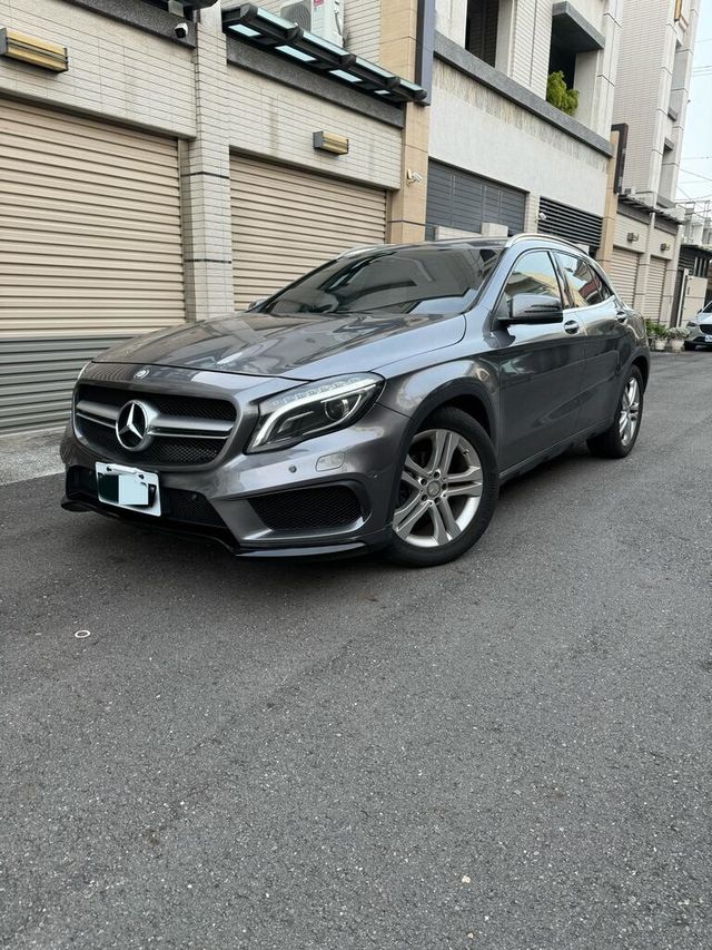 M-BENZ賓士 GLA200  第1張相片