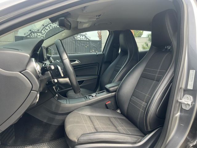 M-BENZ賓士 GLA200  第15張相片