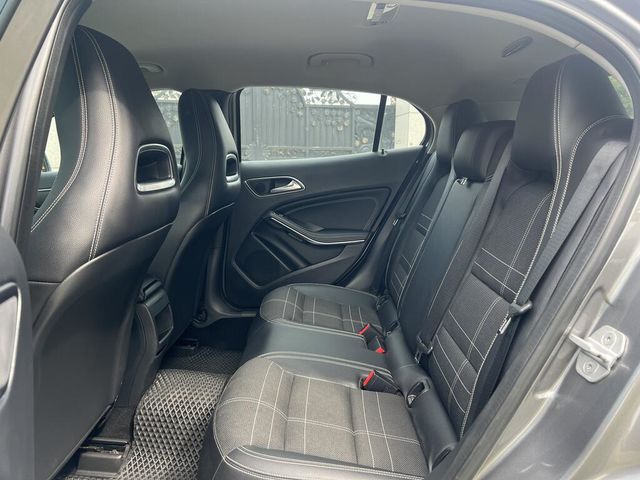 M-BENZ賓士 GLA200  第16張相片