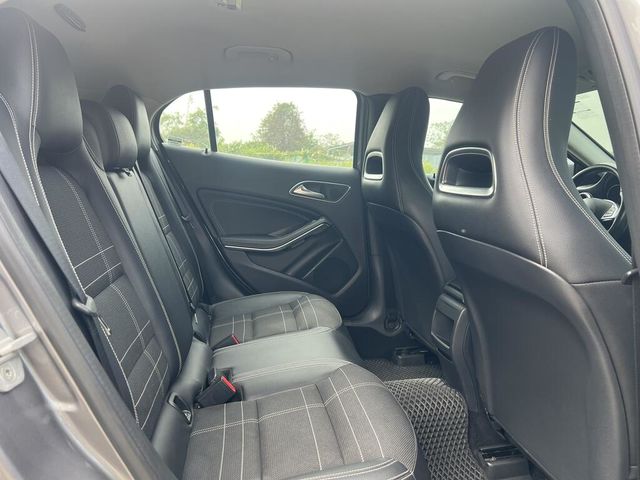 M-BENZ賓士 GLA200  第17張相片