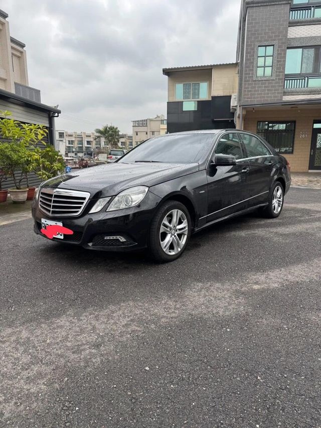 M-BENZ賓士 E200  第1張相片
