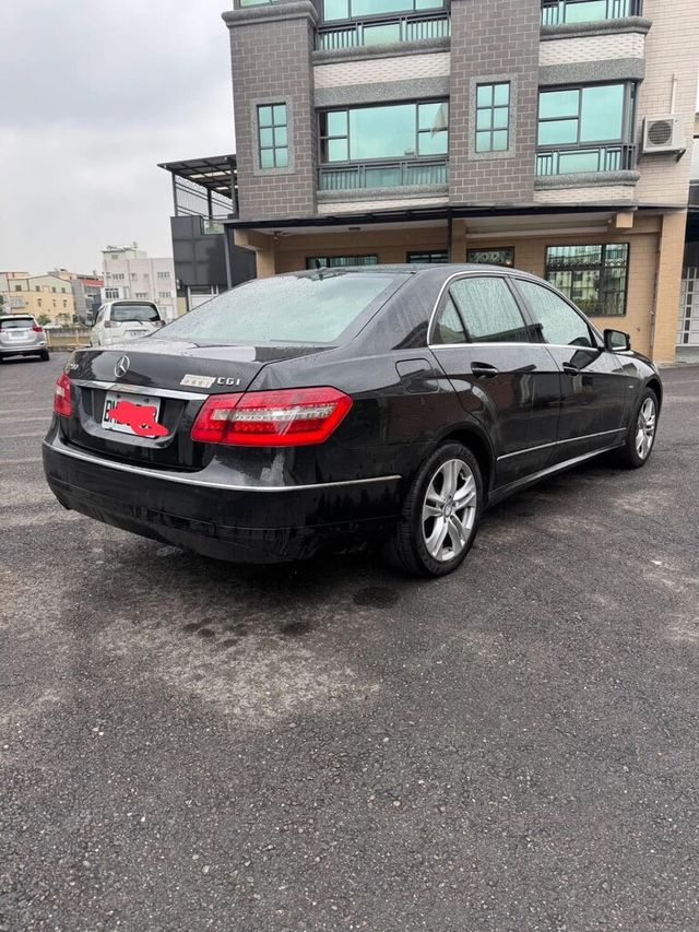 M-BENZ賓士 E200  第2張相片