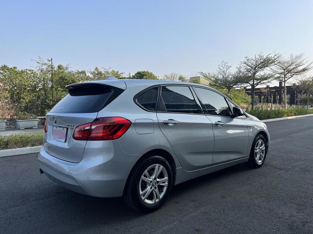 BMW寶馬 218D  第6張相片