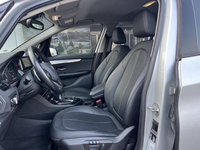 BMW寶馬 218D  第15張相片