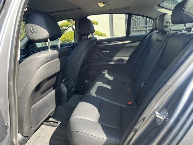 BMW寶馬 520I  第11張相片