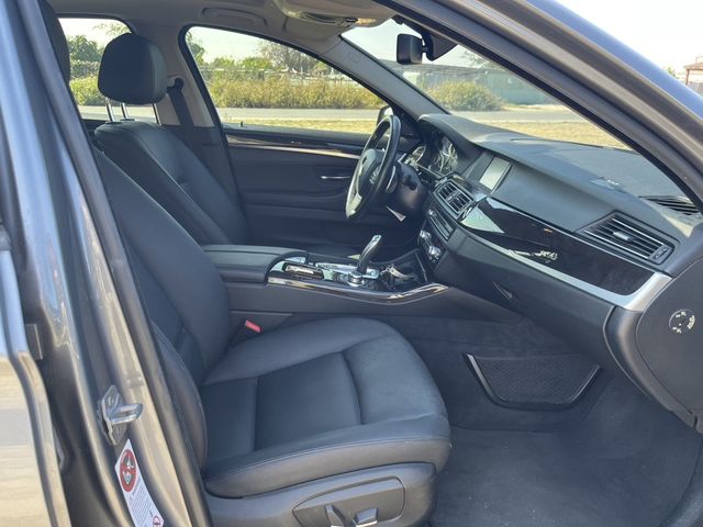 BMW寶馬 520I  第12張相片