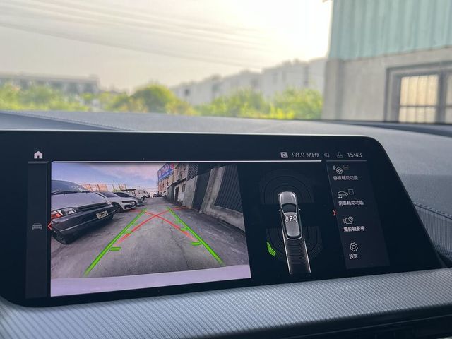 BMW寶馬 118I  第12張相片