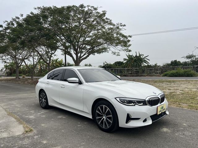 BMW寶馬 318I  第3張相片