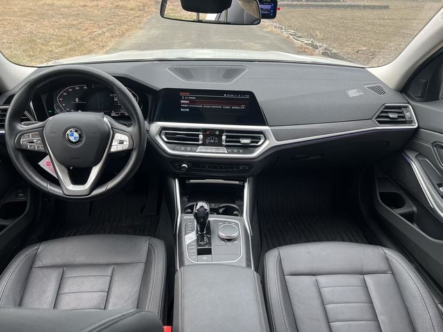 BMW寶馬 318I  第10張相片