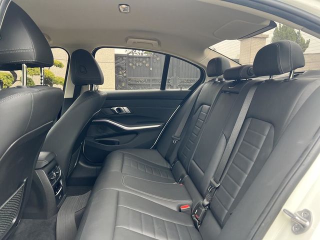 BMW寶馬 318I  第12張相片