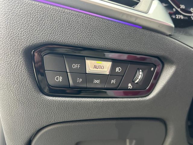 BMW寶馬 318I  第18張相片