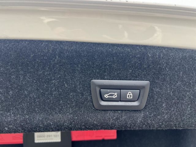 BMW寶馬 318I  第19張相片