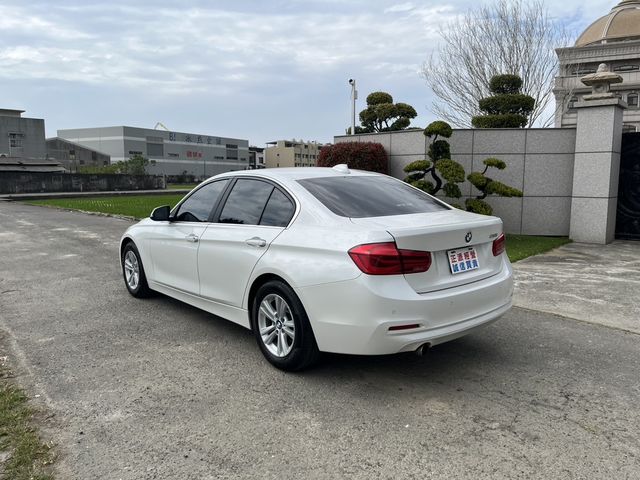 BMW寶馬 318I  第6張相片