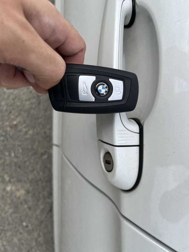 BMW寶馬 318I  第7張相片