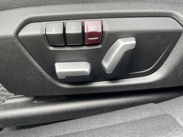BMW寶馬 318I  第13張相片