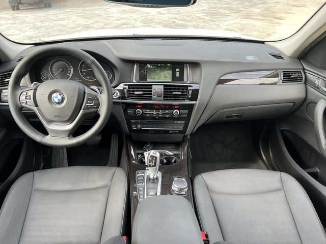 BMW寶馬 X3  第11張相片