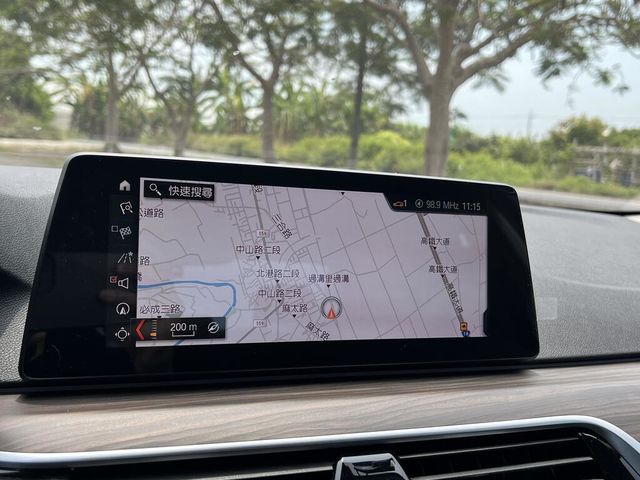BMW寶馬 520D  第7張相片