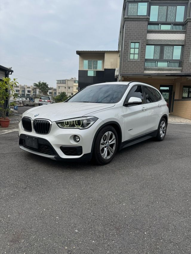 BMW寶馬 X1  第1張相片