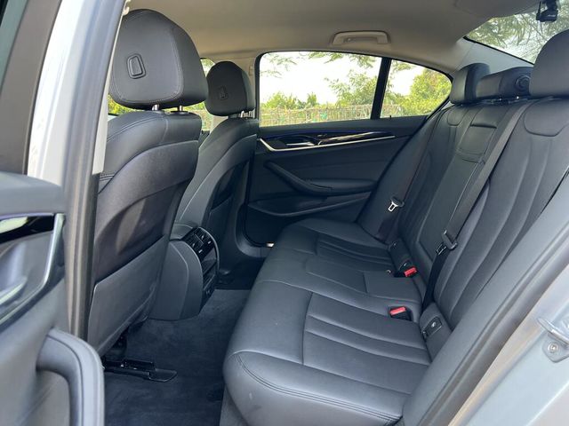 BMW寶馬 520D  第16張相片