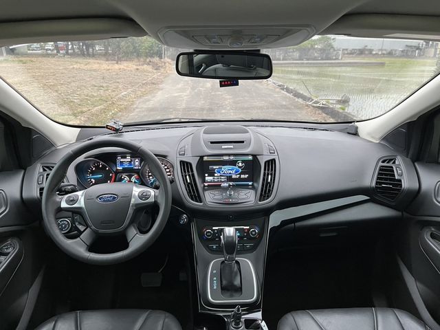 FORD福特 KUGA  第15張相片