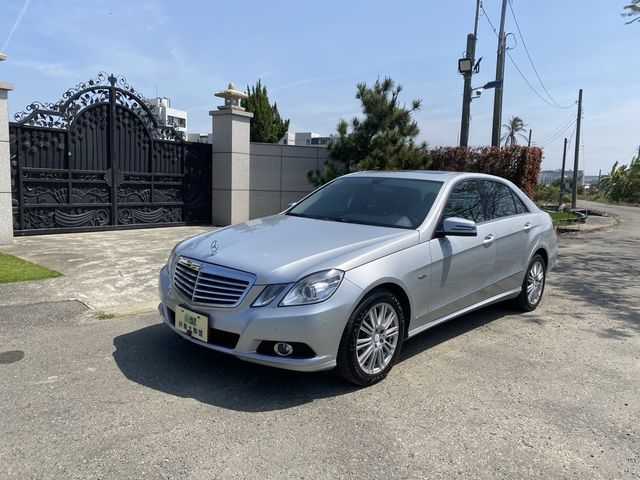 M-BENZ賓士 E220D  第1張相片