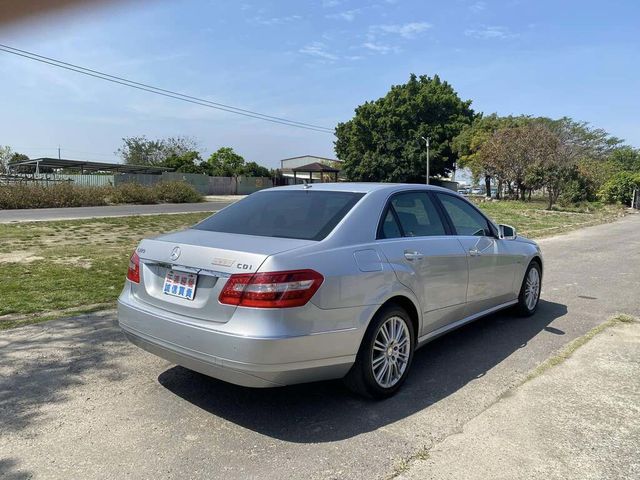M-BENZ賓士 E220D  第7張相片