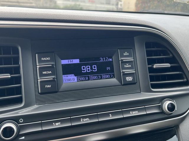 HYUNDAI現代 ELANTRA  第19張相片