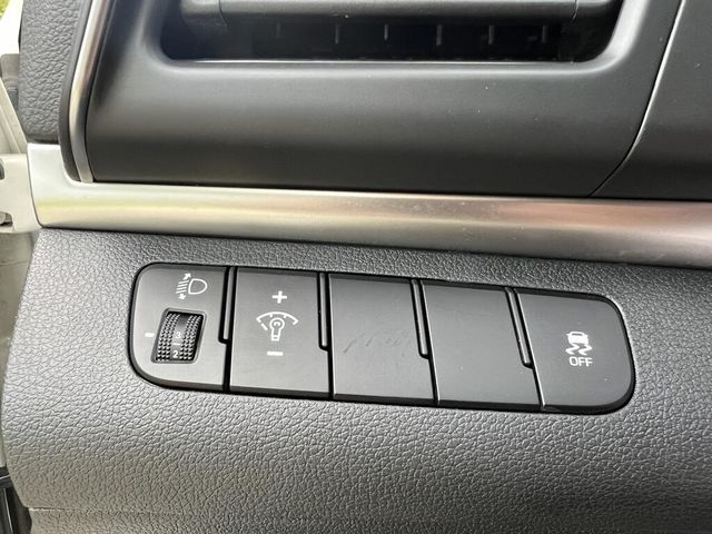 HYUNDAI現代 ELANTRA  第21張相片