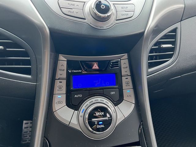 HYUNDAI現代 ELANTRA  第27張相片